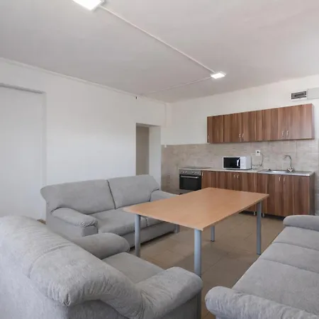 Obudai Diakszallo 旅馆 *