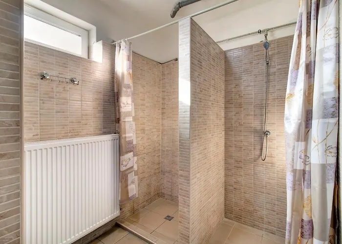 Hostel Obudai Diakszallo *